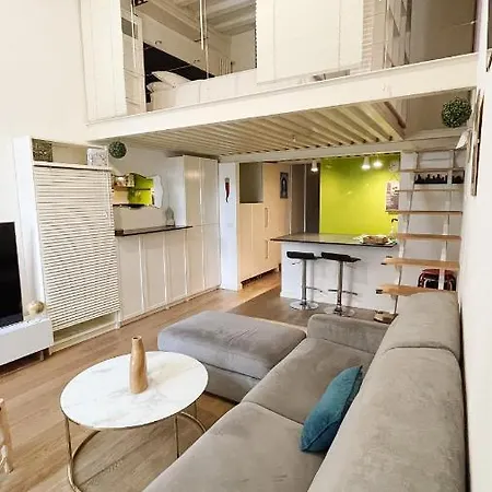 Accogliente Loft A 8 Min Dal Duomo Милан